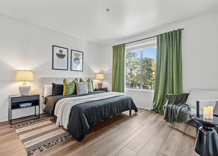 Spacious 2Bdr In Marina Del Rey