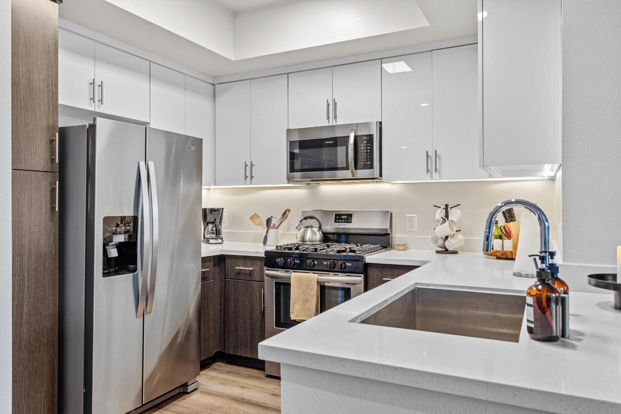 Spacious 2bdr In Marina Del Rey Apartment